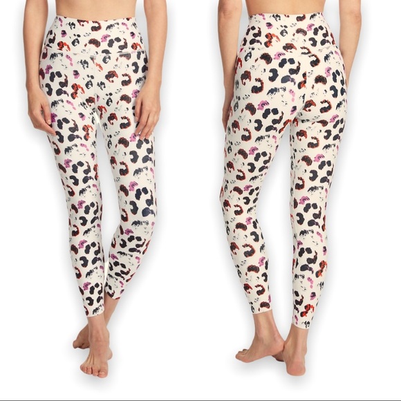 🏃🏽♀️Ivory Racerback Activewear Set Multicolor Animal Print SAGE COLLECTIVE - Picture 4 of 16